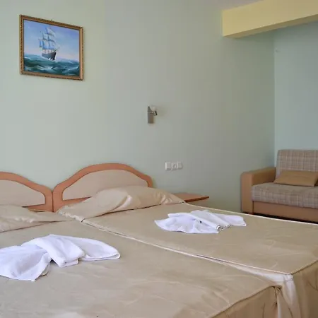 Hotel Family Coral 3*