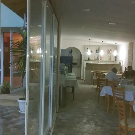 Family Coral Hotel 3*
