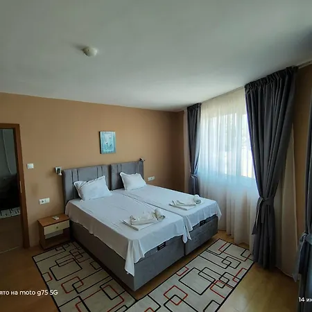 Family Coral Hotel